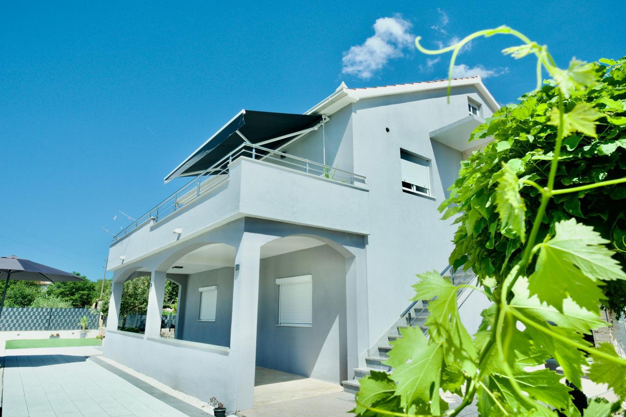 Apartment Lana Bristivica Exterior foto